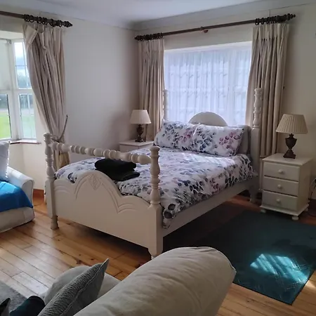 The Stables * كيلكيني