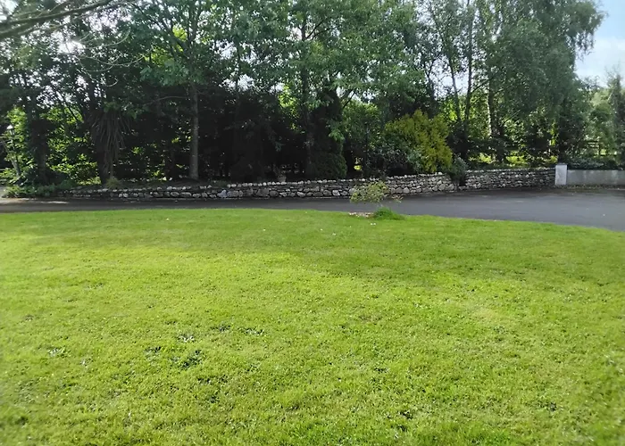 The Stables Проживание в семье