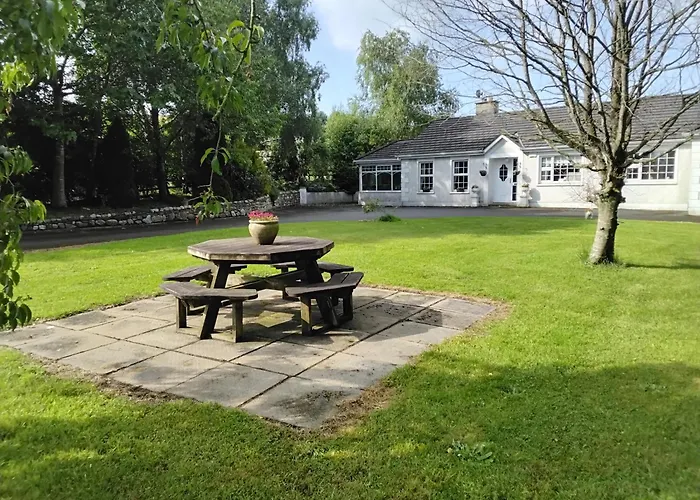 The Stables Δωμάτια σε οικογενειακή κατοικία Κίλκενι